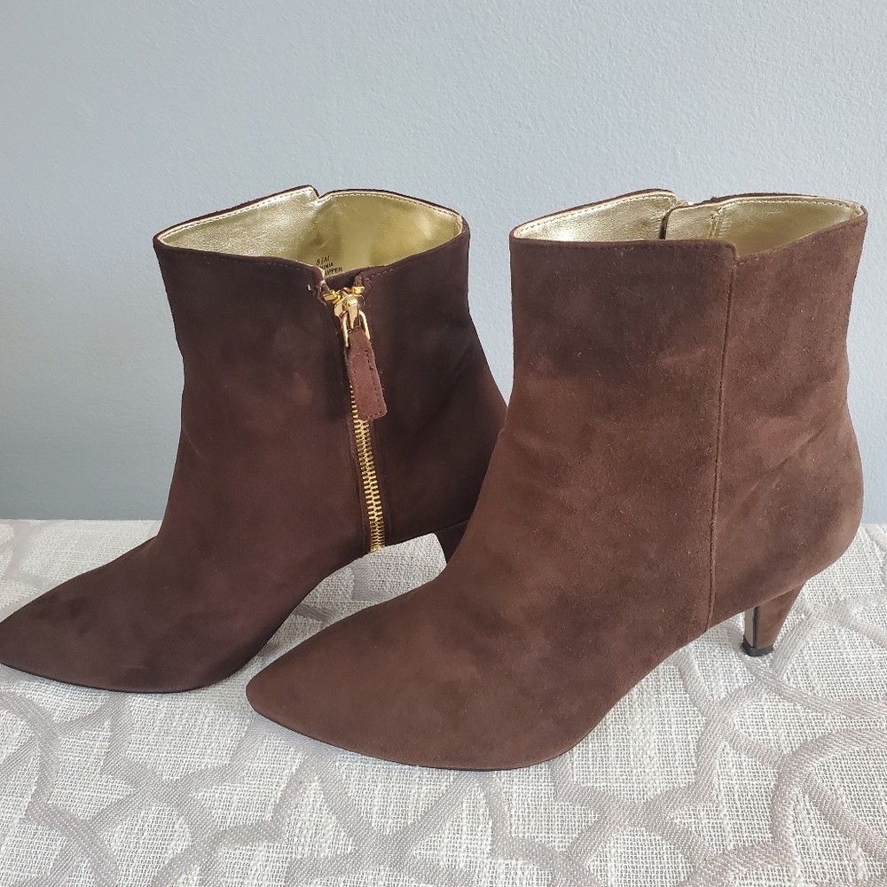 Nine West Suede Ankle Boots size:8.5 color: Brown